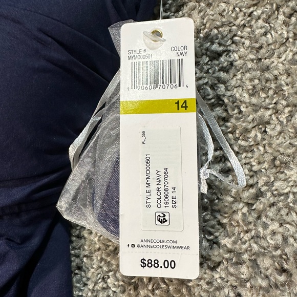 NWT Anne Cole Standard Twist Front Shirred One Piece Swimsuit Size 14 - Picture 5 of 6